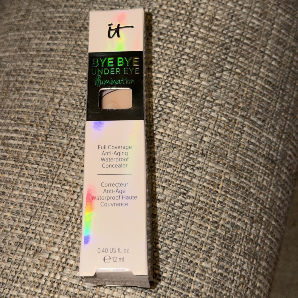 It Cosmetic Bye Bye Under Eye ILLUMINATION   10.5 Medium  (C) .40 oz NEW